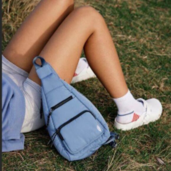 Free People Movement Cakewalk Sling Bag - Brand New! - Picture 3 of 5